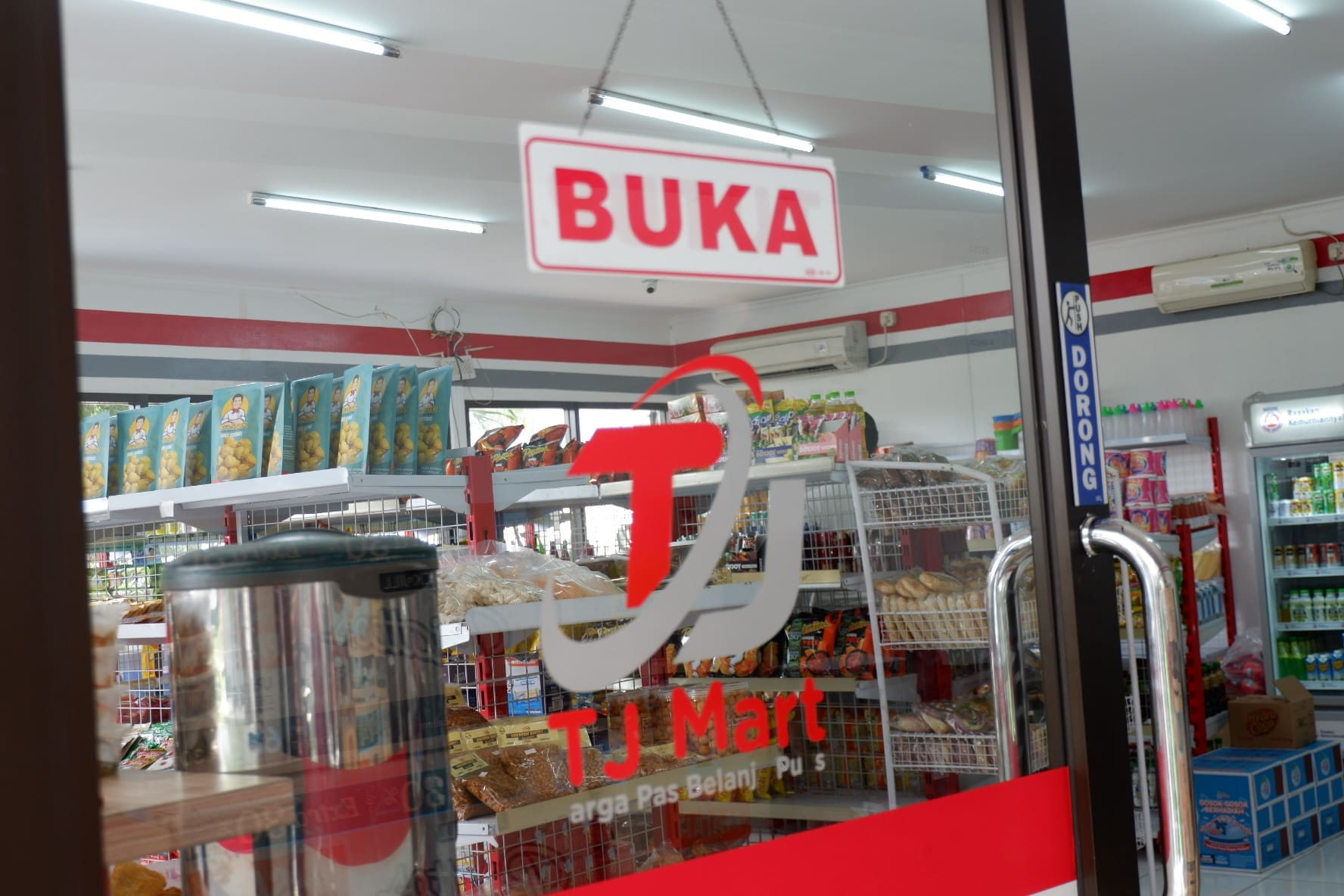 TJ Mart Asrama Putra